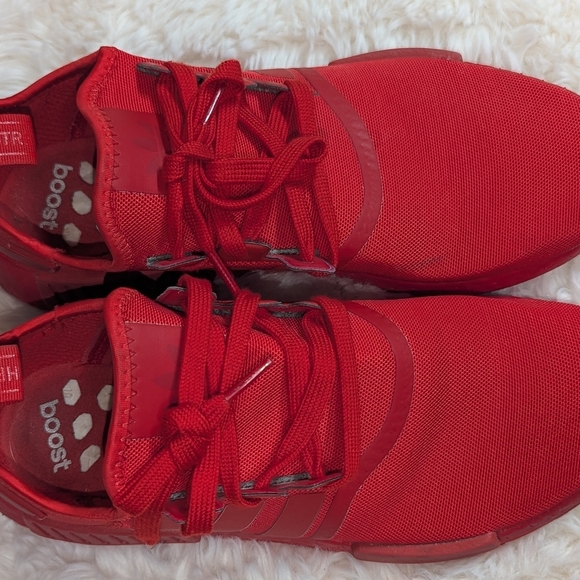 Adidas NMD R1 Men's Shoes Red-Scarlet FV9017 Triple Red Mens Sz 10 - Picture 4 of 10